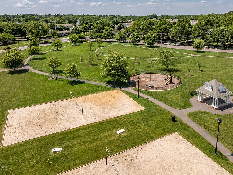 The Commons Community Grounds