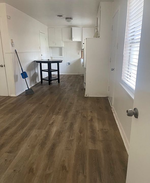 2nd image of 1303 W Tucker Blvd