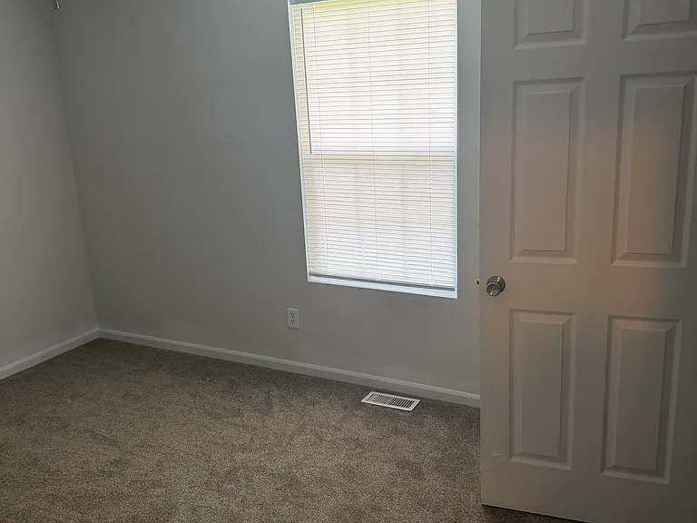 404 E Morgan Dr #B — Photo 7