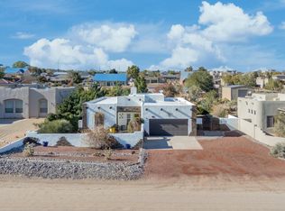 521 Monterrey Rd NE, Rio Rancho, NM 87144