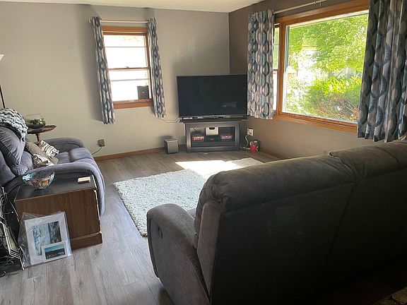 3rd image of 1019 Shenandoah Ave