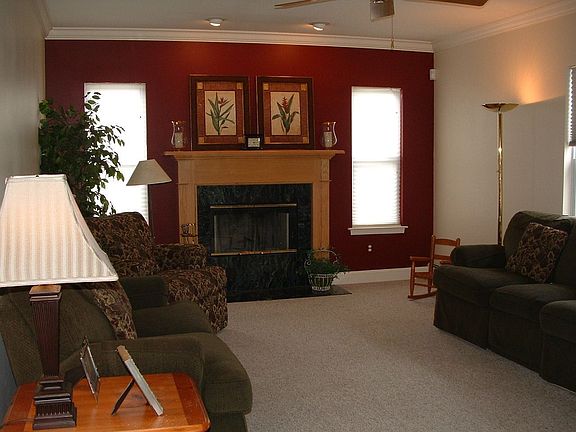 Family Rm w/ Fireplace