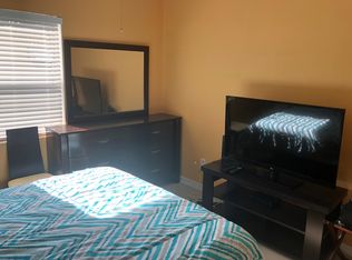 6820 SW 12th St, Hollywood, FL 33023