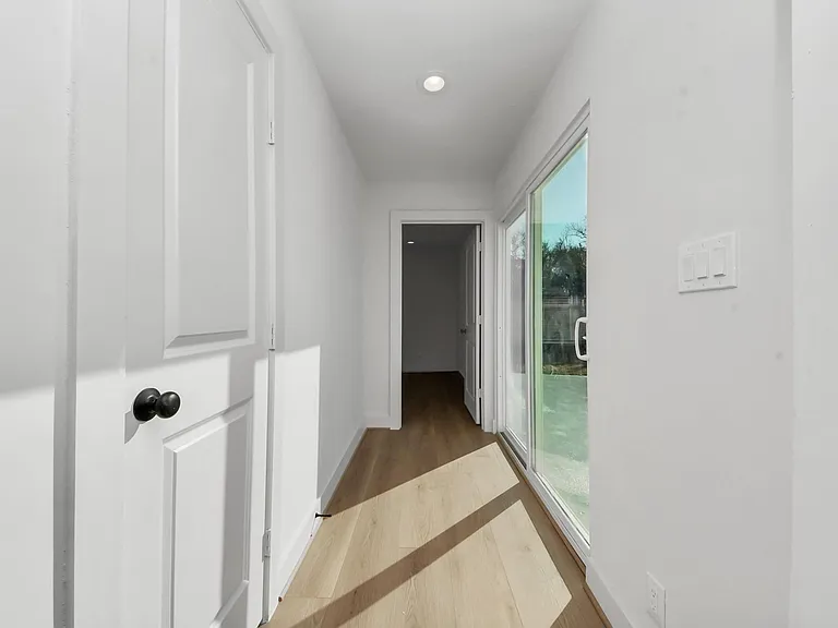 9261 Autauga St — Photo 10