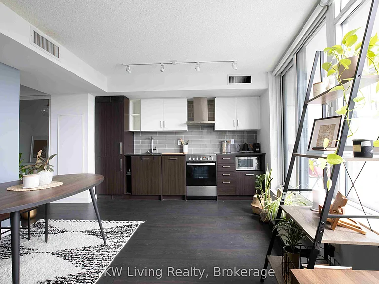 125 Redpath Ave #316 — Photo 5