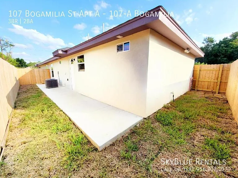 107 Bogamilia St #A — Photo 17