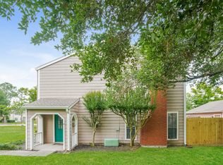 17263 Saturn Ln, Houston, TX 77058
