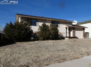 7260 Woodstock St, Colorado Springs, CO 80911
