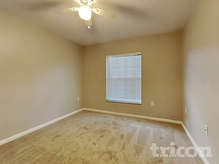 311 E Windhorst Rd — Photo 15