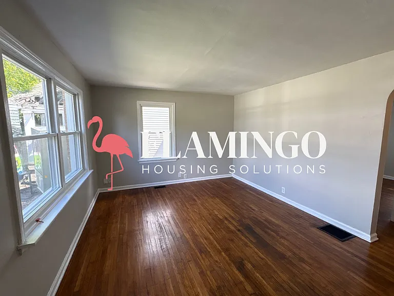 2310 Emerson Ave — Photo 1