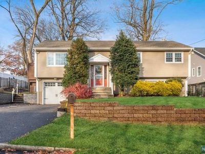 82 Hopper Ave, Westwood, NJ, 07675