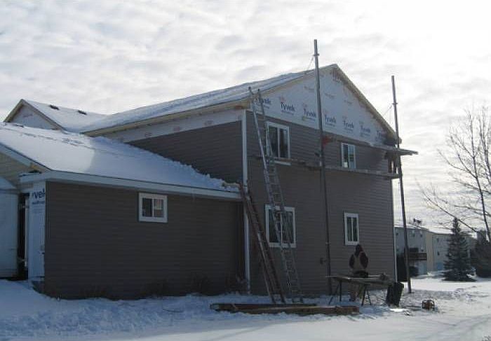 2nd image of 112 W Windsor Ave