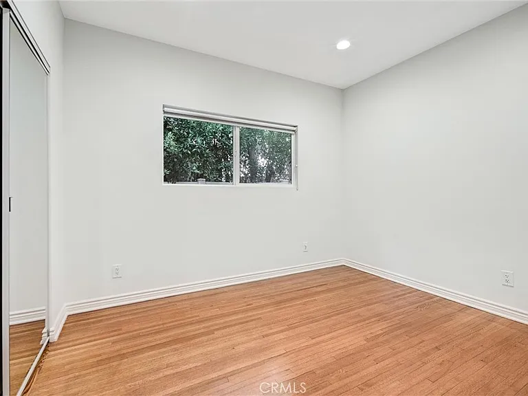 156 S Edinburgh Ave — Photo 20
