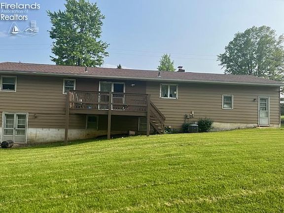 3rd image of 1526 Silver Ln