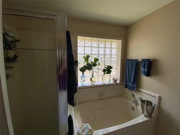 4903 Bay Oaks Ct — Photo 13