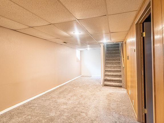 3rd image of 2967 Rebecca St