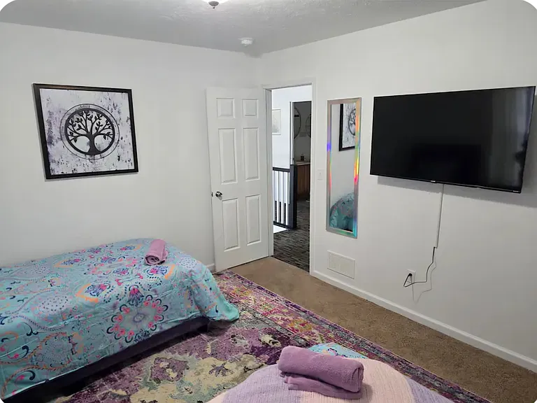 6365 Ventnor Dr — Photo 6