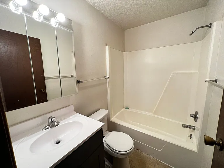 2432 Petsel Place — Photo 5