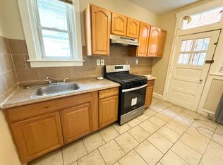 5929 N Lawrence St, Philadelphia, PA 19120