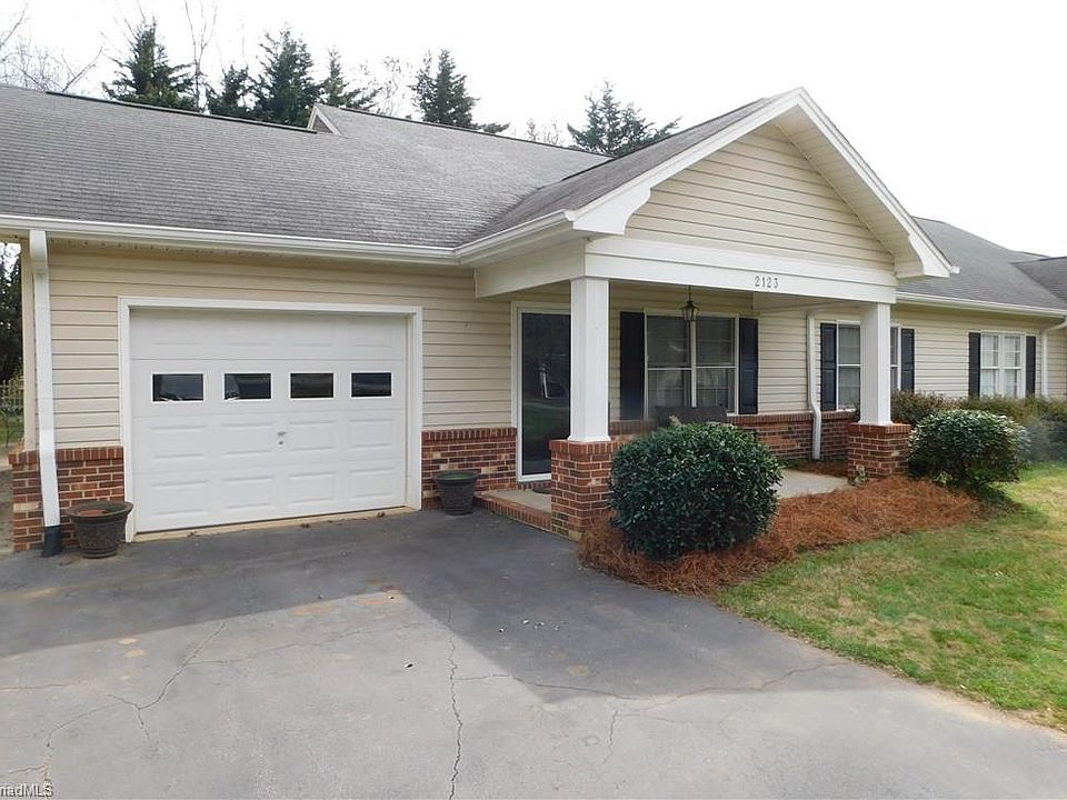 1st image of 2123 Heatherstone Ln