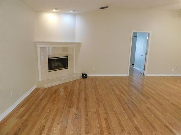 3rd image of 653 Whisper Cove Ct