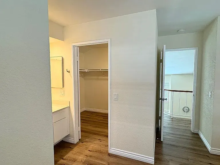 1419 Millcreek — Photo 16