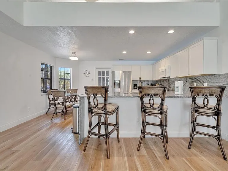153 Sandalwood Dr — Photo 5