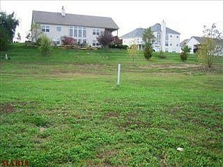 2nd image of 1010 Pleasant Meadow Dr