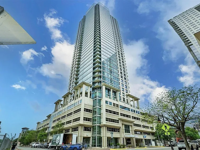 300 Bowie St #2805 — Photo 21