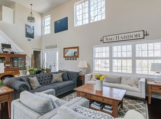 27 Ridge Dr, Sag Harbor, NY 11963