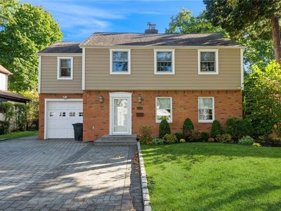 206 Derby Street, Williston Park, NY, 11596