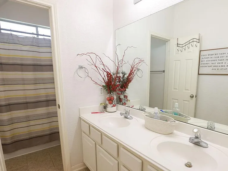 7822 Ravens Point Dr — Photo 22