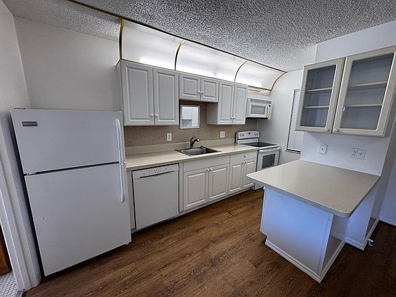 3rd image of 1021 SE Monterey Road #1-43
