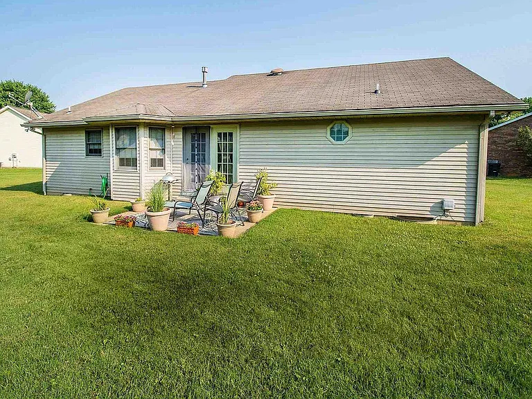 7844 Crystal Ct — Photo 13