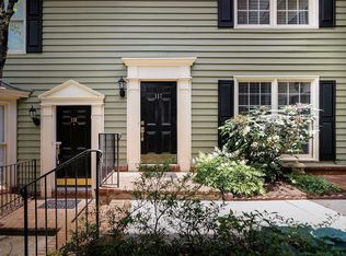 117 Mount Vernon Cir, Sandy Springs, GA 30338