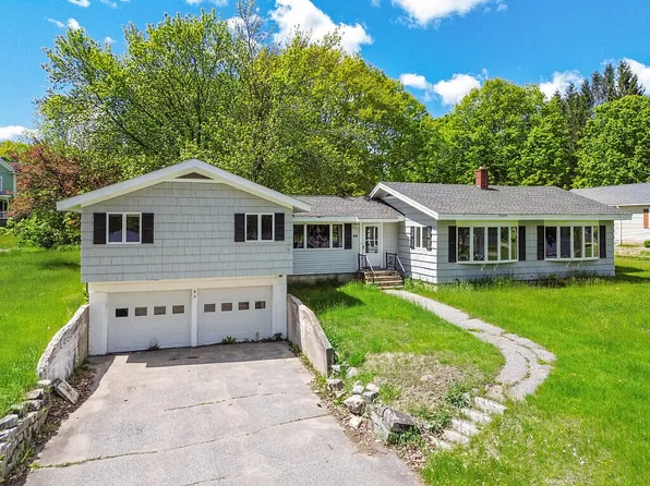 95 Riverview Drive, Gardiner, ME 04345