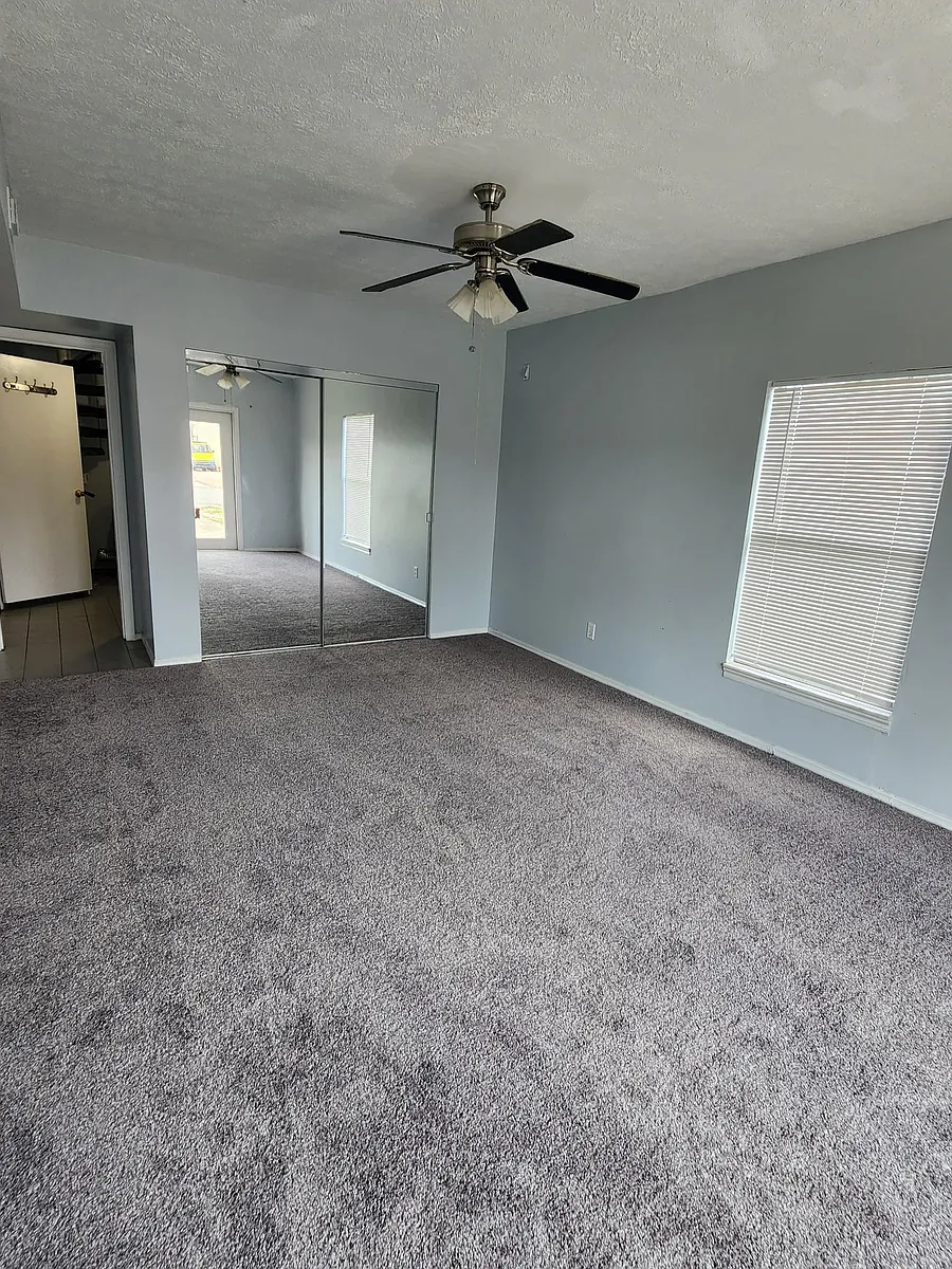 Building Photo - 2802 NE Spruce Ridge Ave