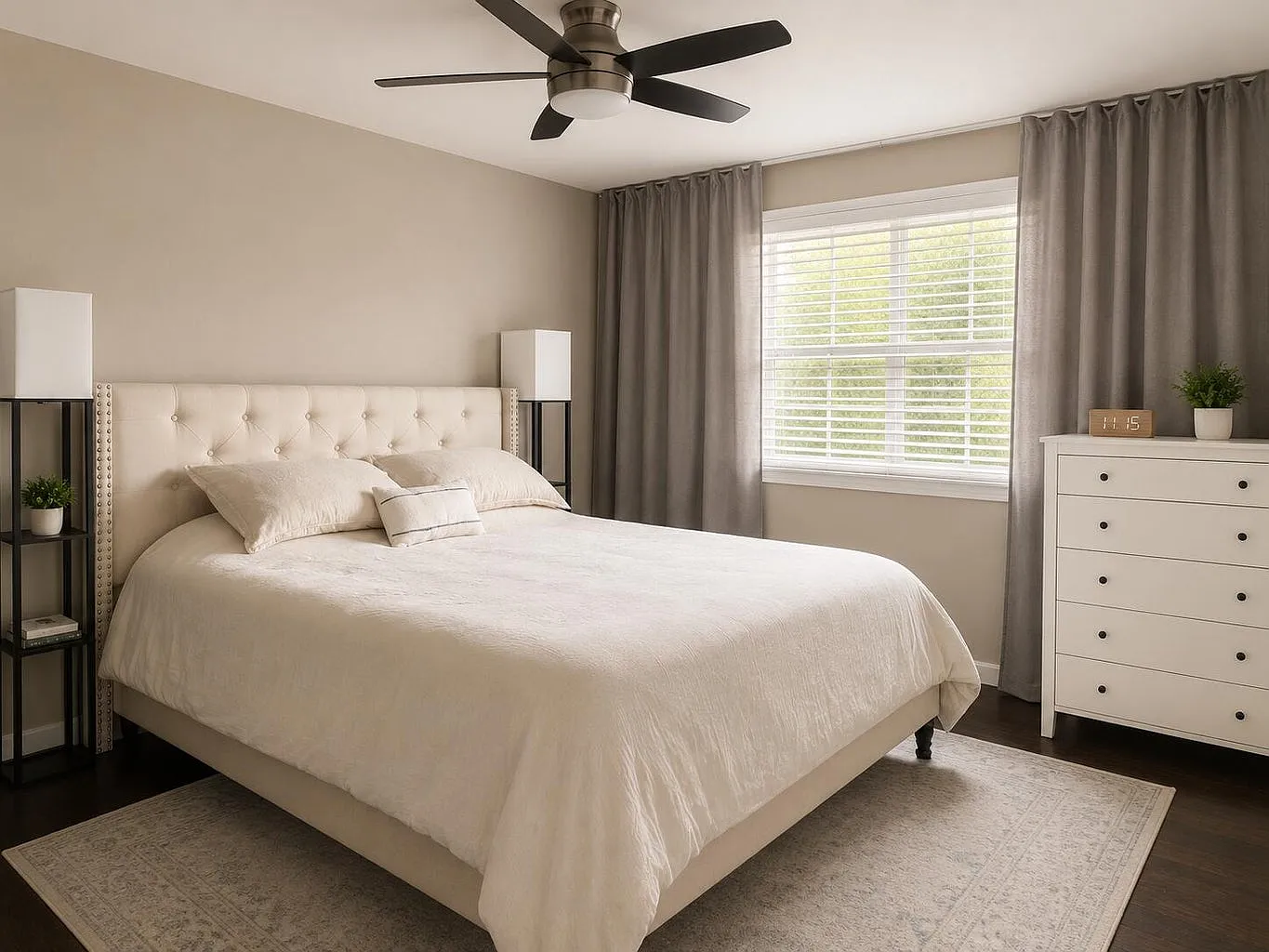 3 bed, 1320 sqft, $3,300 — Photo 3