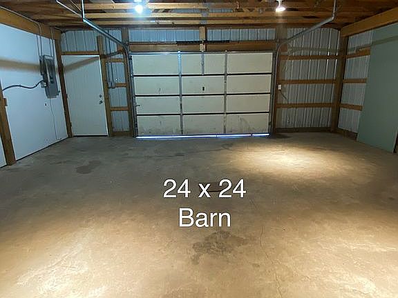 2nd image of 1144 Maplewood St