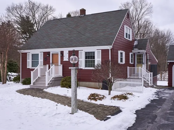 24 Wells St, Oxford, MA 01540