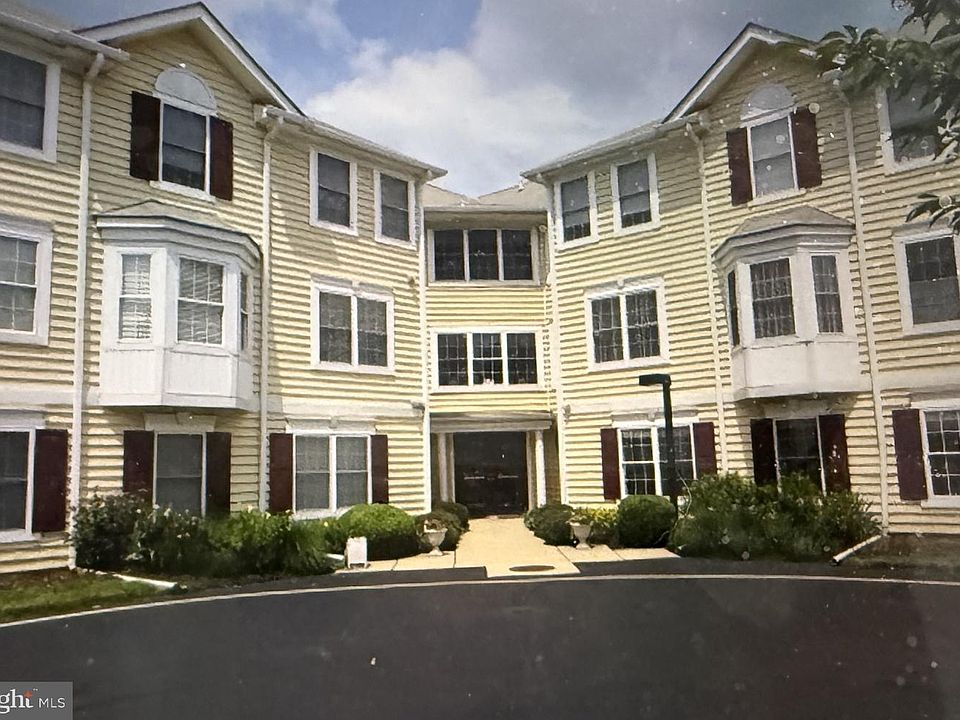 1st image of 1103 Independence Way