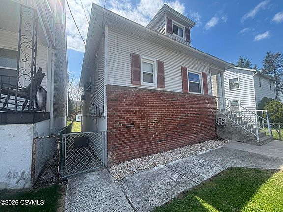 3rd image of 408 Water St