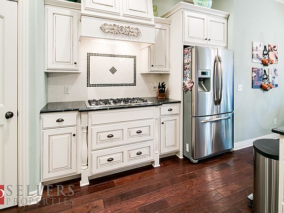 5th image of 6610 S Silverthorne Ln
