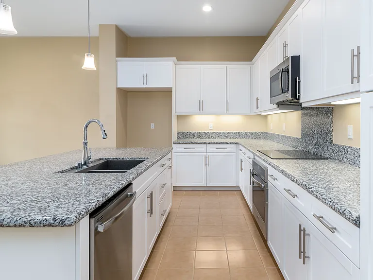 232 Village Commons Blvd #25 — Photo 5