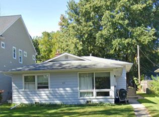 635 S Main St #2, Naperville, IL 60540