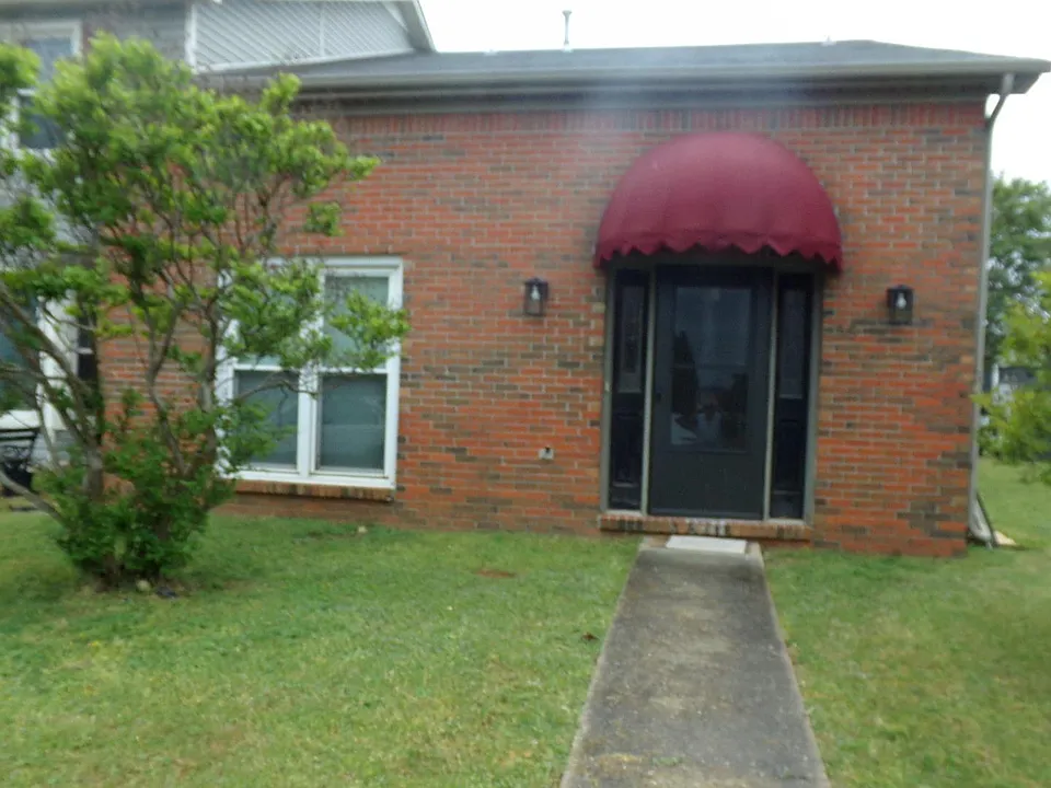 35 Harborview Ct NE