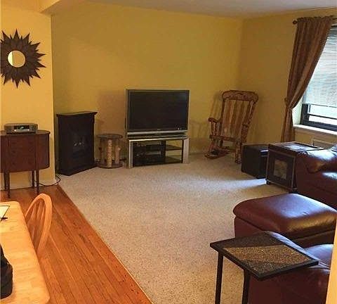 3rd image of 7303 Bell Blvd APT 2H
