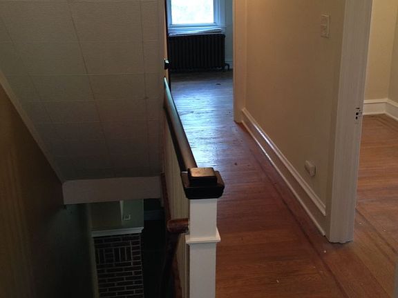 4th image of 73 W Hillcrest Ave