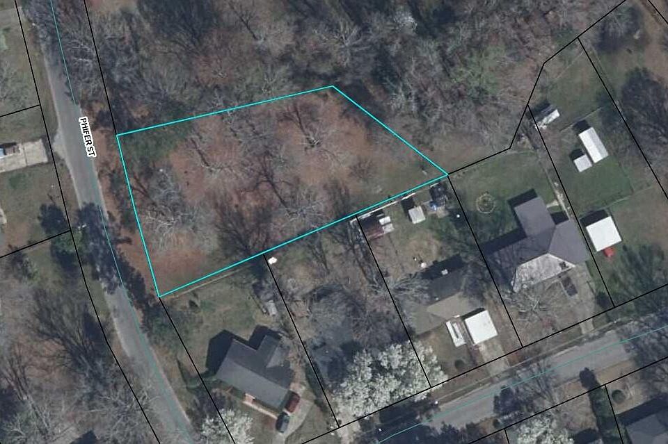 1st image of 203 Phifer St