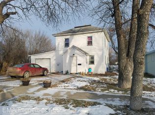 914 E 3rd St, Webster, SD 57274